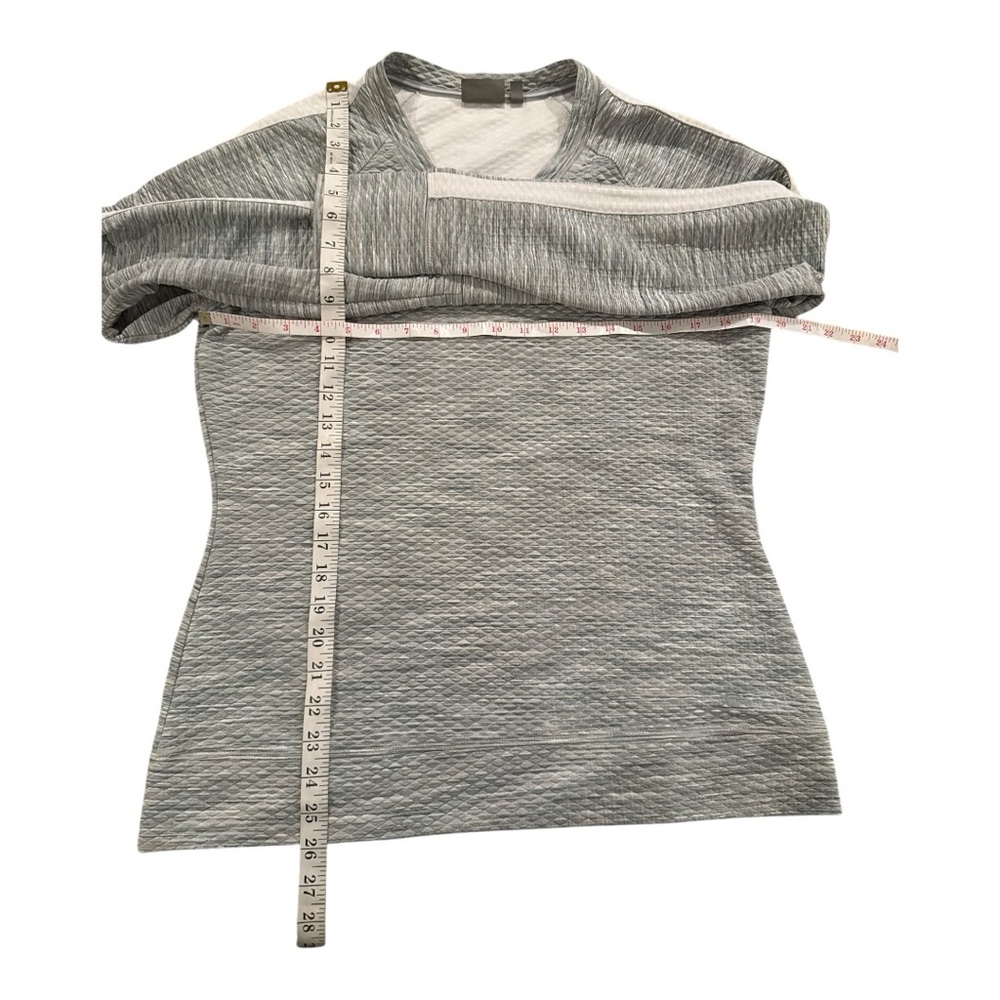 Athleta Women’s Snowscape Crew Gray and White Long Sleeve Top Size Lg - Picture 3 of 12